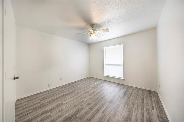 Building Photo - 2731 Forest Grove Dr