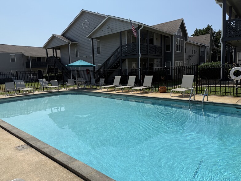 Primary Photo - Rhodes Ferry