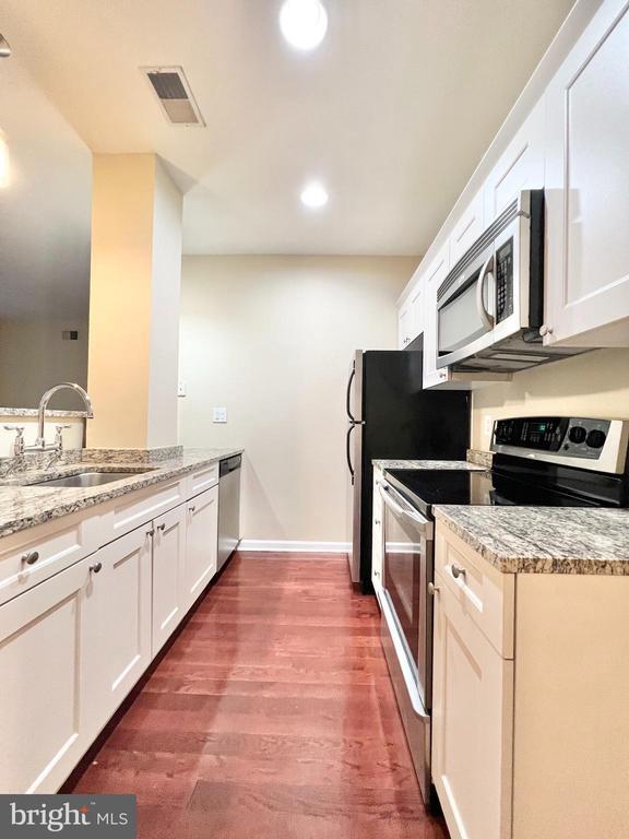 Building Photo - 1811 Chestnut St