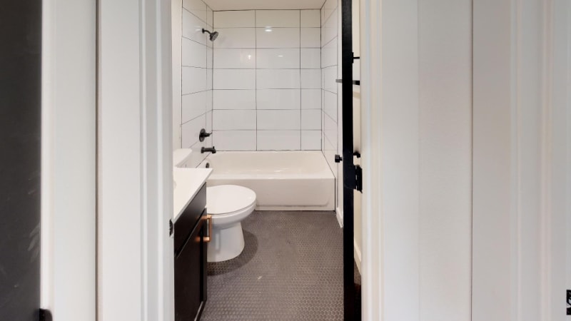 Building Photo - 5103 Live Oak St