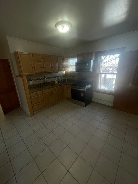 Building Photo - 36 Ohio Ave