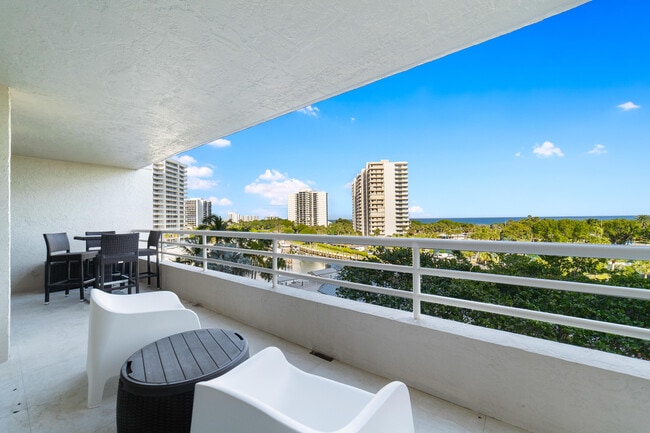 Building Photo - 4101 N Ocean Blvd