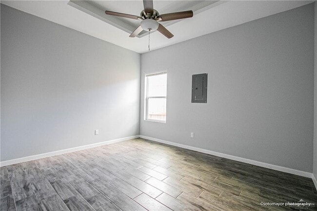 Building Photo - 14 Valeria St