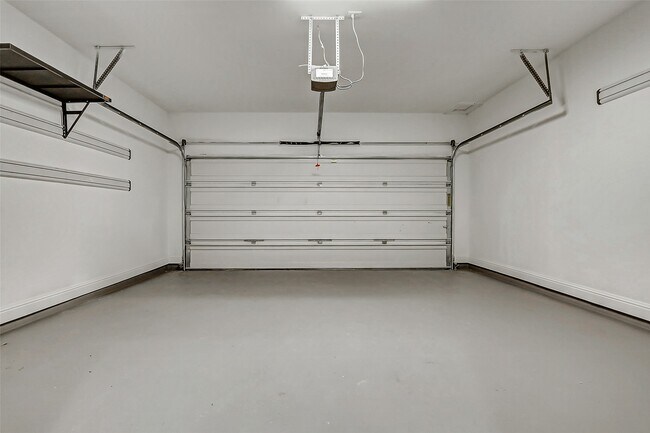 Building Photo - 5 Versante Ct