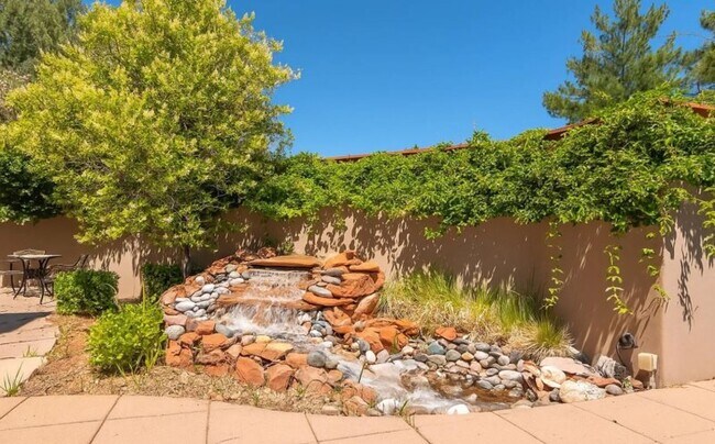 Building Photo - Vacation Rental- 30 Day rental