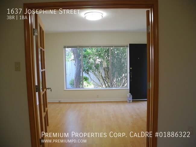 Building Photo - 1637 Josephine St