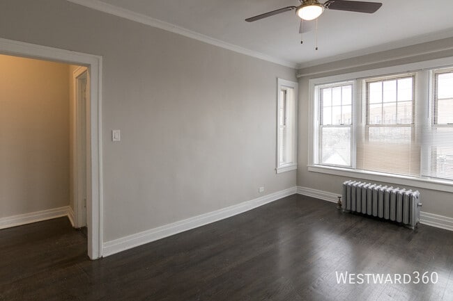 Building Photo - 3126 W Eddy-3