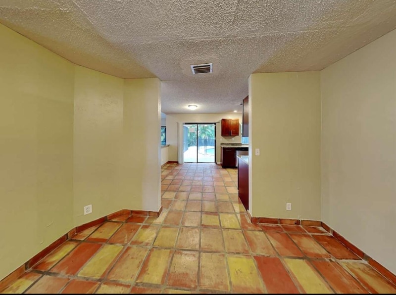 Building Photo - 6408 NW 33rd Terrace