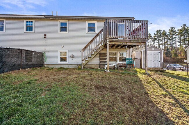 Building Photo - 74 Derryfield Rd