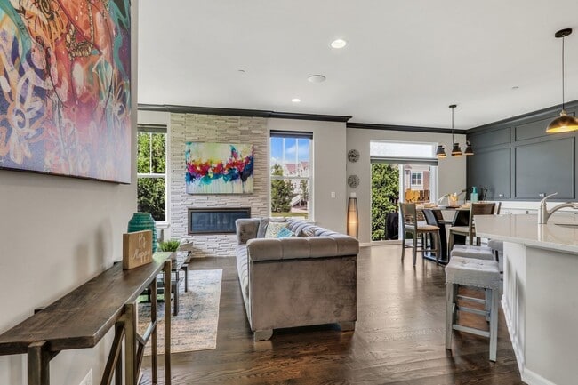 Building Photo - 3227 N Heritage Ln