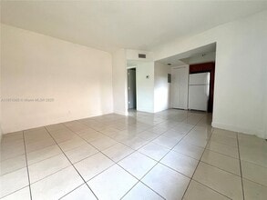 Building Photo - 101 NE 41st St