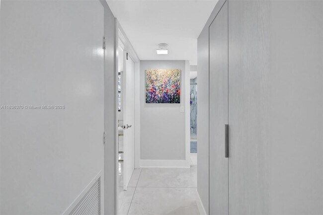 Building Photo - 2301 S Ocean Dr