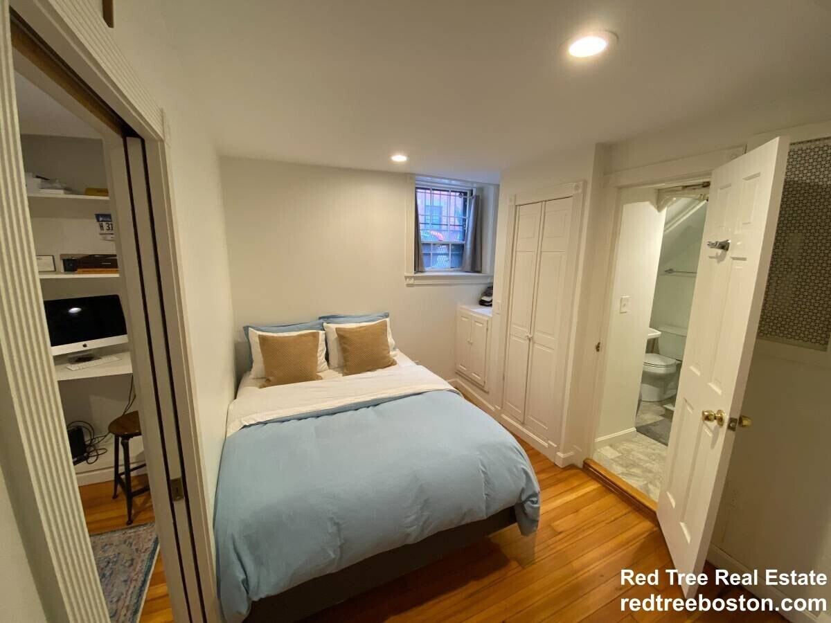 Building Photo - 49 Grove St