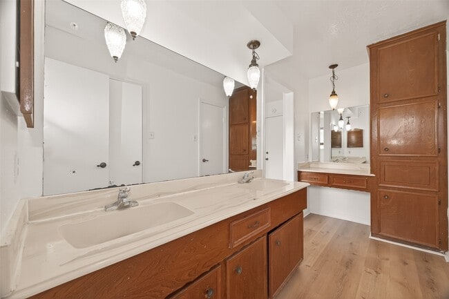 Building Photo - 13335 Trompilla Ln