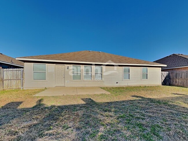 Building Photo - 924 Mesa Vista Dr