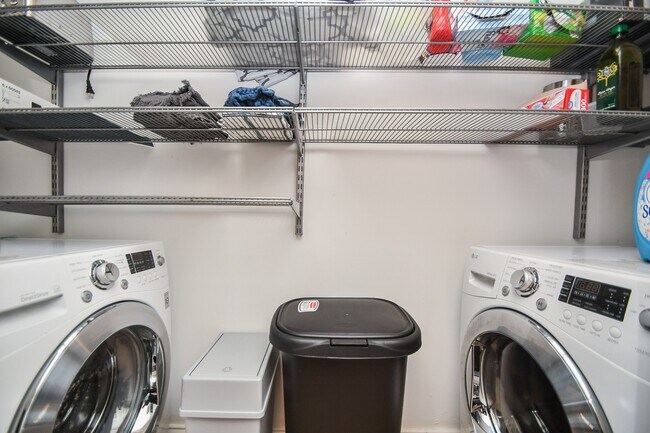 Building Photo - 3525 Sage Rd