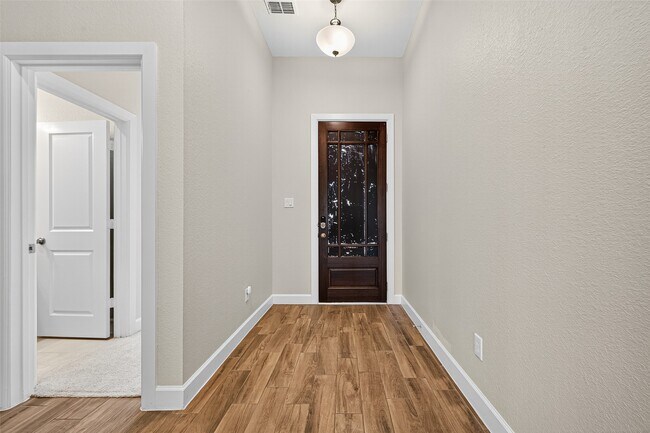 Building Photo - 302 Pure Parsley Path