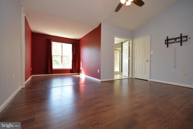 Building Photo - 421 Green Fern Cir