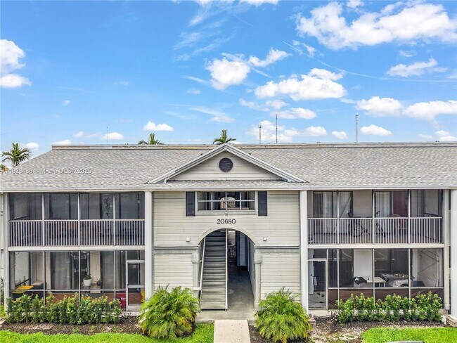 Primary Photo - 20680 NE 4th Ct