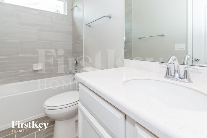 Building Photo - 10155 Pavnes Creek Dr