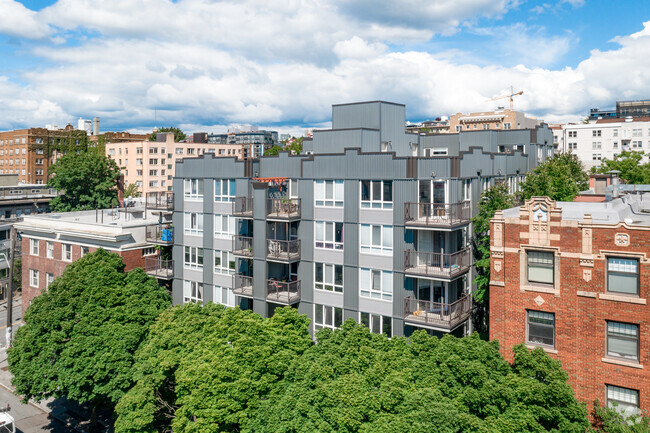 Building Photo - Belgrove Court