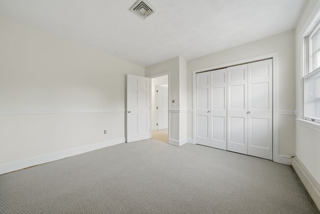 Building Photo - 99 Garfield Ave