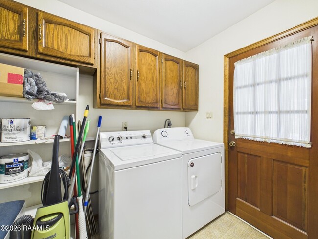 Building Photo - 604 Briargate Cir