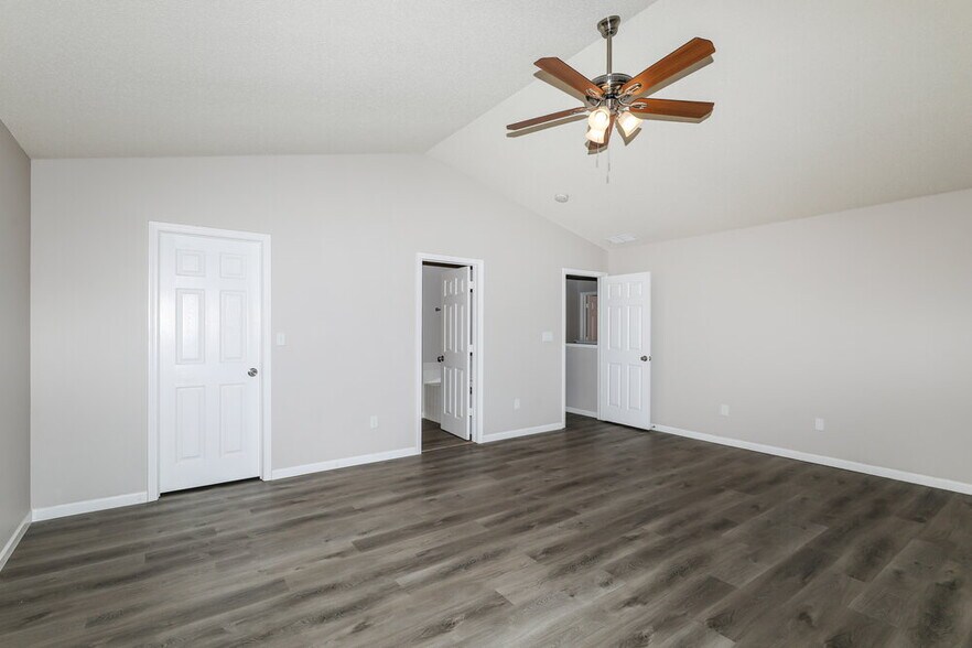Building Photo - 4204 Dunedin Ct