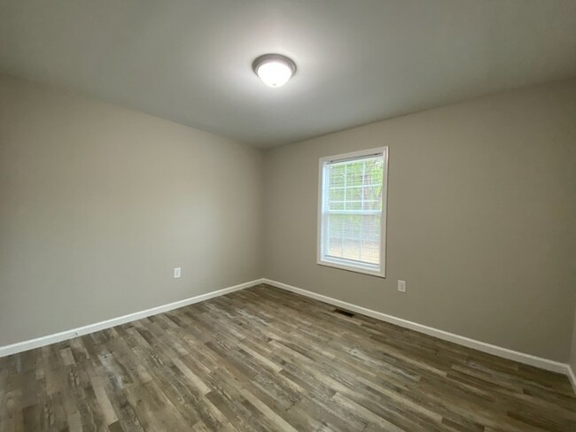 Building Photo - 3 bedroom, 2 bath new construction home