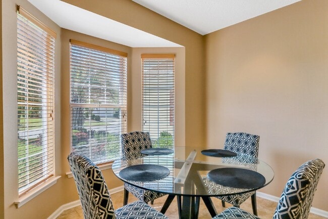 Building Photo - "Charming 2 Bed, 2 Bath with Den Rental Home in Sun City, SC - Spacious and Inviting!"