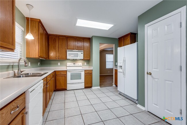 Building Photo - 7707 Wexford Hollow