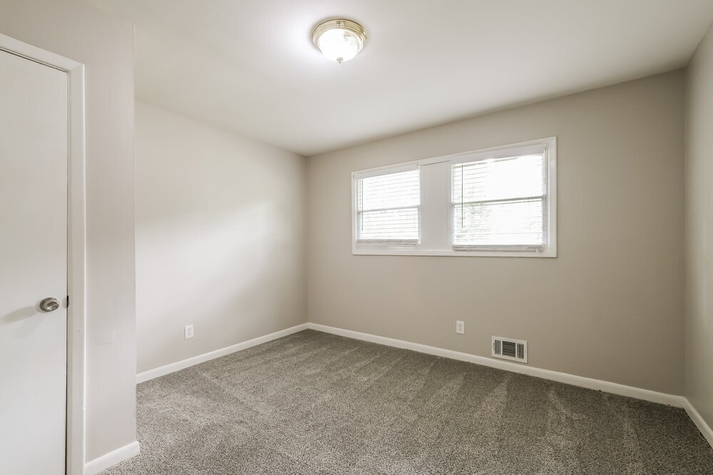 Building Photo - 2842 Zane Grey Dr SE
