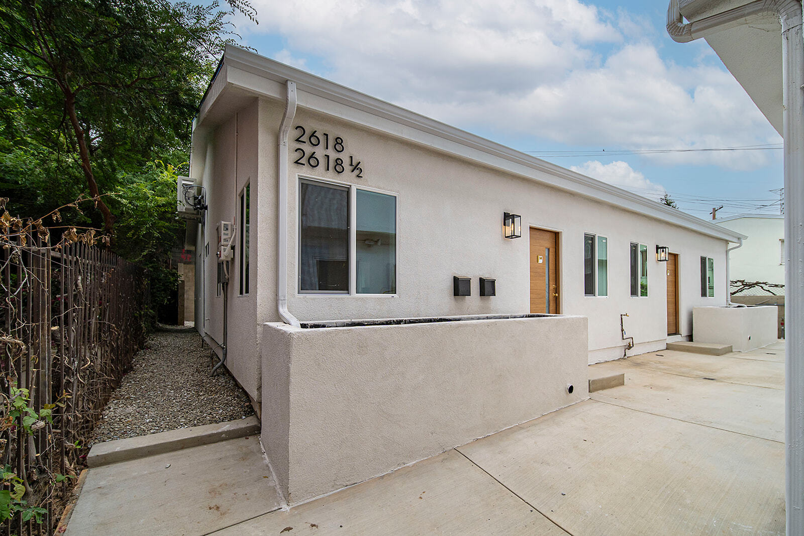 Building Photo - 2616 Glendale Blvd