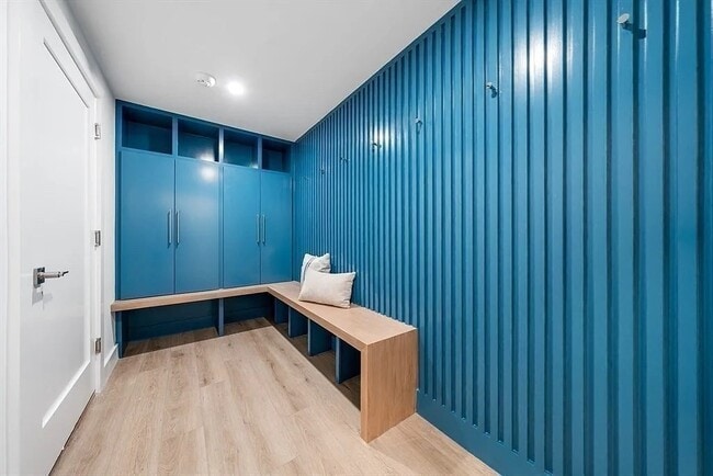 Building Photo - 35 John St