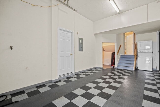 Building Photo - 1593 Pinellas Bayway S