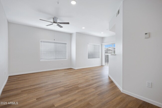 Building Photo - 13700 N Fountain Hills Blvd