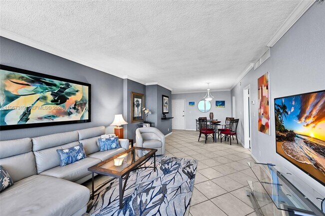 Building Photo - 2501 S Ocean Dr