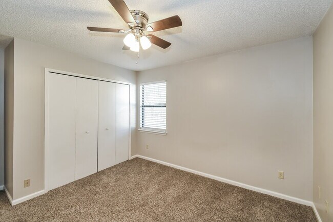 Building Photo - 1664 Tall Timber Dr