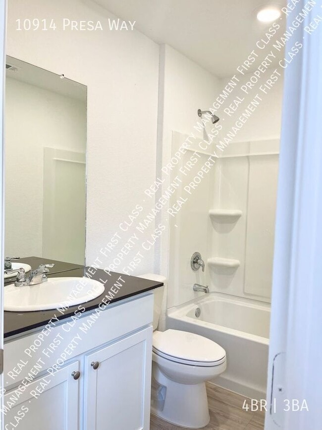 Building Photo - 10914 Presa Wy