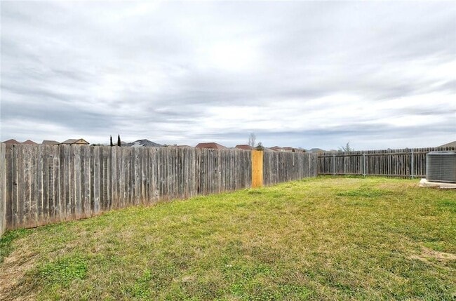 Building Photo - 261 New Bridge Dr