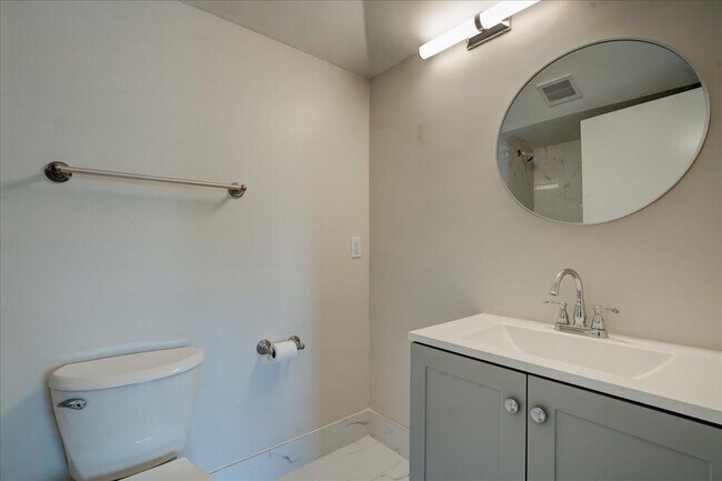 Building Photo - 2901 Fiore Way