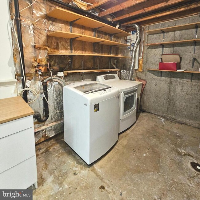 Building Photo - 5302 Harbor Ct Dr