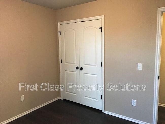 Building Photo - 19816 Serenade Way