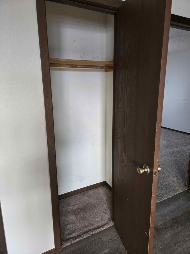 Building Photo - 928 First Ave