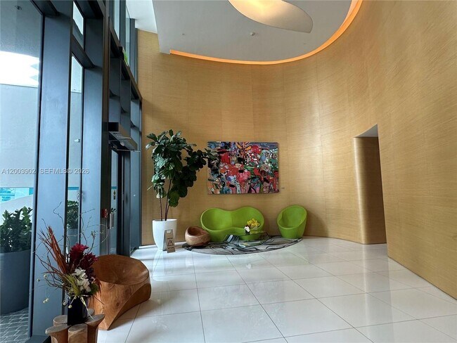 Building Photo - 501 NE 31st St