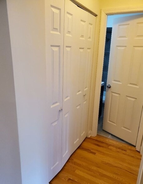 Building Photo - 3710 N Pine Grove Ave