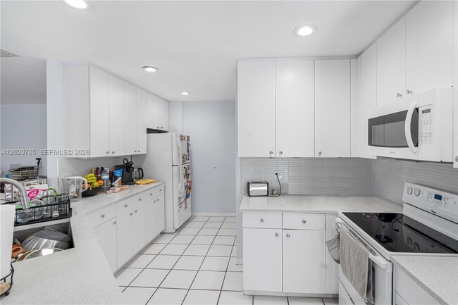 Building Photo - 17244 Balboa Point Way