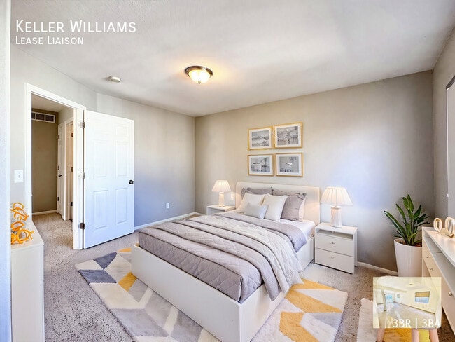 Building Photo - 1237 Laurenwood Way