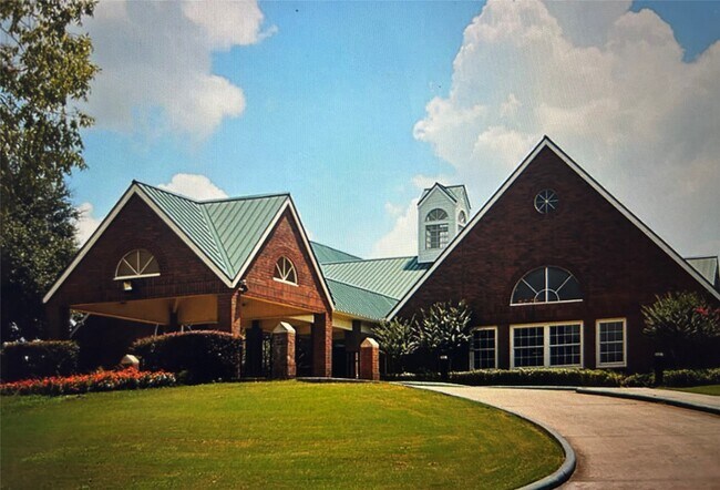 Building Photo - 8911 Silent Willow Ln