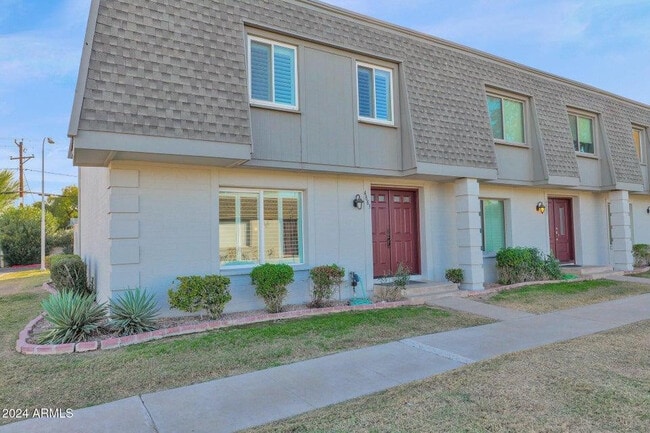 Building Photo - 4883 N Granite Reef Rd